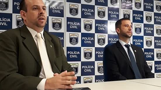 Na foto, os delegados Francisco Júnior e Roberto Ferreira. | Divulgação/Polícia Civil