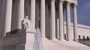 A fachada do prédio da Suprema Corte Norte-Americana, em Washington | Moacyr Lopes Júnior / Folhapress