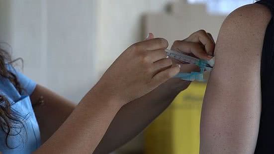 Ministério da Economia vai liberar R$ 1,4 bi para compra de vacinas | Foto: TV Brasil