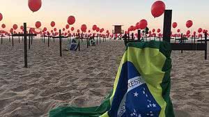 Imagem ONG Rio de Paz faz protesto em homenagem às 100 mil vítimas da Covid-19