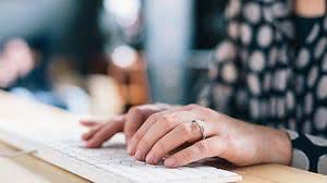 Imagem Fundação abre inscrições para bolsa destinada a mulheres jornalistas