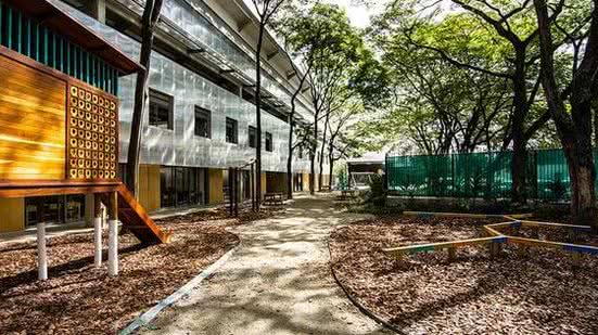 Reprodução/Beacon School