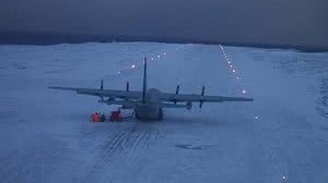 Avião era um modelo C-130 Hércules | Reprodução