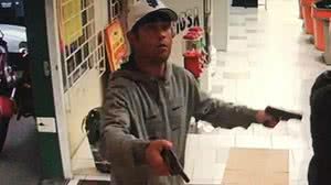 Imagem Vídeo: dupla armada assalta supermercado e causa pânico no Paraná