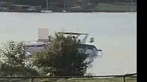 Imagem Vídeo: grupo ignora isolamento social e é flagrado fazendo sexo no Lago Paranoá