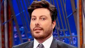 Humorista, apresentador e ator brasileiro, Danilo Gentili revelou seu diagnóstico de autismo em 2020 | Reprodução / SBT