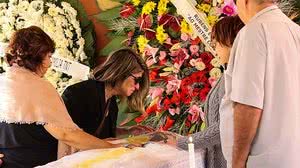 Imagem Corpo de Rubens Ewald Filho é sepultado em SP