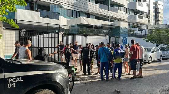 De acordo com o relato policial, o autor utilizou uma barra de ferro para cometer o delito e estava sob o efeito de drogas. | Foto: Cortesia / Ascom PC