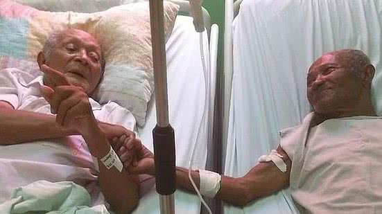 No encontro, os dois pacientes aparecem emocionados | Foto: Reprodução/ Secom PB-divulgação