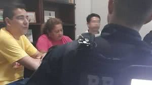 Armados, policiais estiveram na sede do Sindicato dos Trabalhadores em Educação do Amazonas e fizeram perguntas sobre as lideranças da manifestação | Reprodução / Redes Sociais