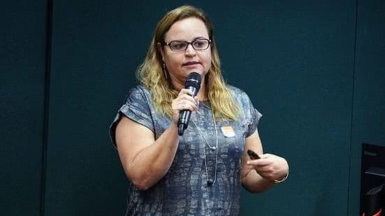 Cristiane de Oliveira, do Ibama: acidente foi inédito no mundo, por isso procedimentos de contenção não foram suficientes | Pablo Valadares/Câmara dos Deputados