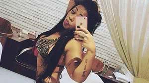 Imagem 'Loba do Tinder': Acusada de chantagear homens em apps de paquera é presa