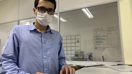 Cardiologista do HGE, Alex Vieira, alerta que os pacientes que tiveram Covid-19 podem desenvolver problemas cardiovasculares | Foto: Thallysson Alves / Ascom HGE