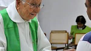 Imagem Monsenhor com covid-19 continua internado em estado grave