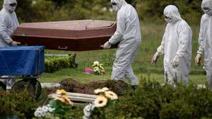 Imagem Curva de mortes pelo coronavírus se estabiliza no país