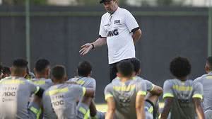Imagem Vanderlei Luxemburgo, técnico do Vasco, é diagnosticado com câncer de pele