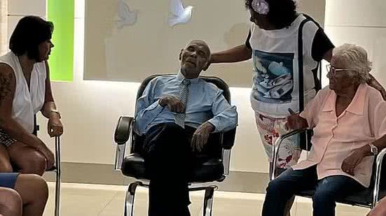 Quirino da Silva Souza morreu aos 96 anos e foi velado sentado em uma poltrona, em Aparecida de Goiânia — Foto: Acervo pessoal/Wanderley Rodrigues