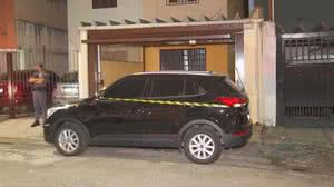 Pai, mãe e filha foram assassinados dentro de casa | Crédito: Globo / Reprodução