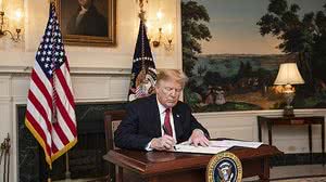 Joyce Boghisian - Casa Branca