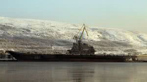 Navio russo Almirante Kuznetsov, em reparos na baía de Kola, em Murmansk, na Rússia. (Murmansk, Rússia, 27.02.2008) | Folhapress / Folhapress
