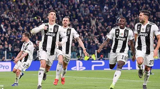 Cristiano Ronaldo marcou três gols e classificou a Juventus diante do Atlético de Madrid | Divulgação / Juventus / Twitter @juventusfcen