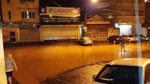 Ruas e casas foram interditadas por causa das fortes chuvas da última sexta (24) | Defesa Civil-MG