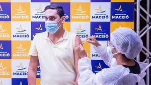Capital tem mais de 90% dos adultos completamente imunizados | Foto: Bruno Wesley / Secom Maceió