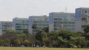 Documento traz lista dos que devem permanecer em trabalho remoto | Foto: Fabio Rodrigues Pozzebom/Agência Brasil