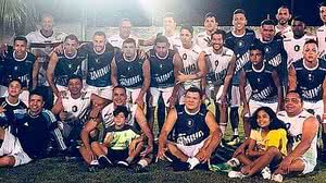 Imagem Roberto Firmino curte férias em Alagoas