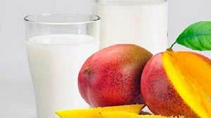 Imagem Manga com leite: faz mal ou tem benefícios? Descubra