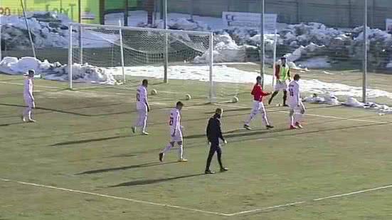 Imagem Com apenas sete em campo, time perde por 20 a 0 pela terceira divisão da Itália