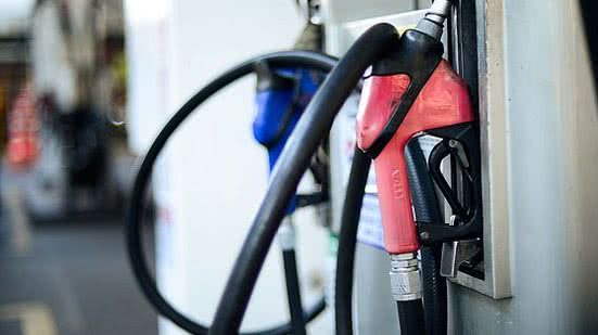 De acordo com o governo, a medida fará o preço da gasolina cair até R$ 0,20 para o consumidor | Foto: Marcello Casal jr/Agência Brasil