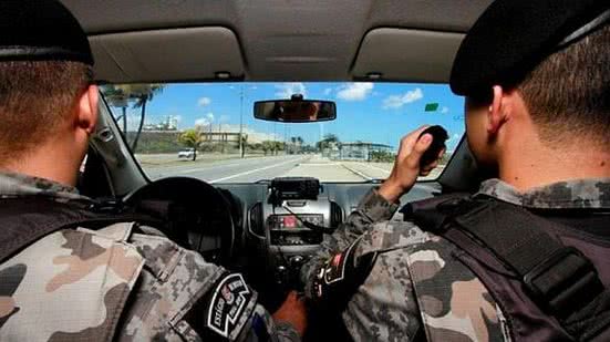 Policiais foram recebidos a tiros ao se aproximar da residência alvo do mandado, disse a PM | Foto: Arquivo Agência Alagoas / Thiago Sampaio