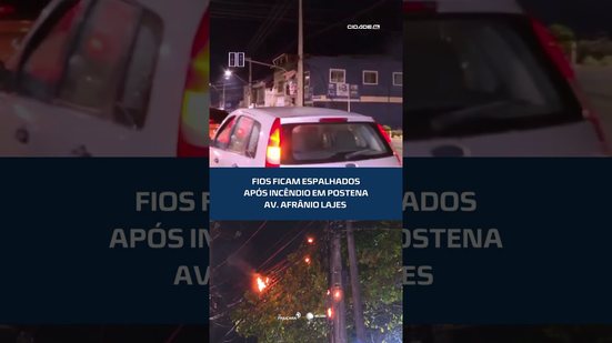 Poste pega fogo na Av. Afrânio Lages #CidadeAL