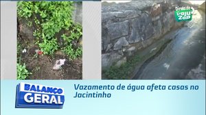 Vazamento de água afeta casas no Jacintinho