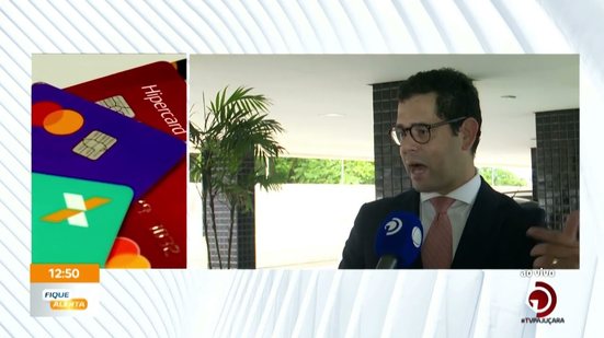 Vídeo orienta a atrasar fatura do cartão para negociar dívida; especialista alerta para riscos
