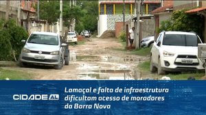 Lamaçal e falta de infraestrutura dificultam acesso de moradores da Barra Nova