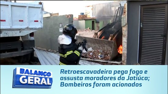 Retroescavadeira pega fogo e assusta moradores da Jatiúca; Bombeiros foram acionados