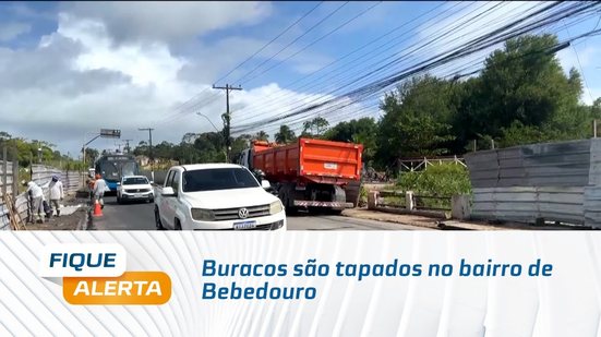 Buracos são tapados no bairro de Bebedouro