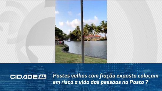 Postes velhos com fiação exposta colocam em risco a vida das pessoas no Posto 7, na Jatiúca