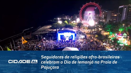 Seguidores de religiões afro-brasileiras celebram o Dia de Iemanjá na Praia de Pajuçara