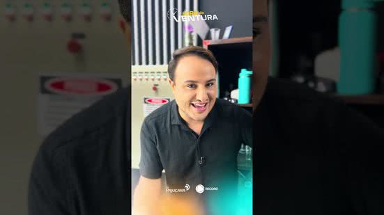 Hoje tem Vitinho Imperador ao vivo pra animar o #HoraDoVentura