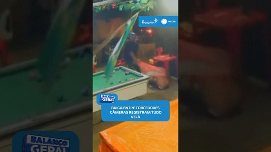 🚨Briga entre torcedores é flagrada por câmeras em bar no Jacintinho #BalançoGeralAL
