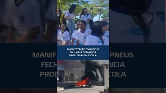 Protesto: estudantes bloqueiam rua com pneus e cobram melhorias #CidadeAL