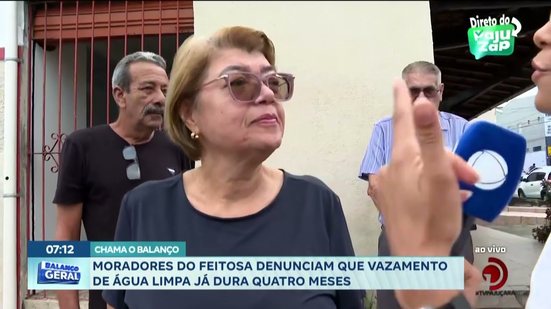Moradores do Feitosa denunciam vazamento de água limpa já dura quatro meses