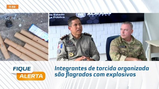 Integrantes de torcida organizada são flagrados com explosivos