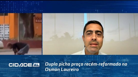 Dupla picha praça recém-reformada no Osman Loureiro; um deles repinta o local