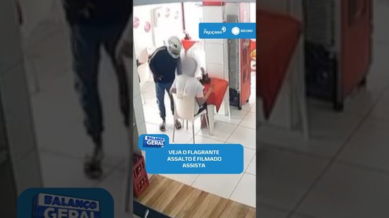 🚨FLAGRANTE: vídeo mostra momento em que criminoso assalta restaurante na Jatiúca #BalançoGeralAL