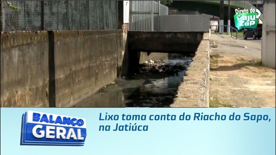 Lixo toma conta do Riacho do Sapo, na Jatiúca