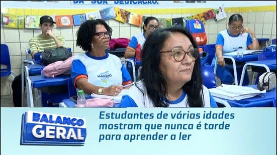 Estudantes de várias idades mostram que nunca é tarde para aprender a ler